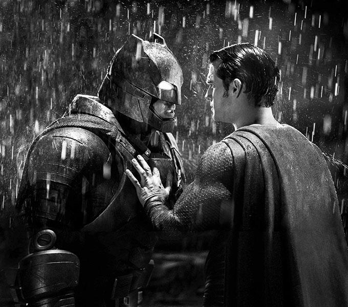 The+battle+between+Batman+%28Ben+Affleck%29+and+Superman+%28Henry+Cavill%29+is+lifted+in+large+part+from+the+1986+graphic+novel+%26quot%3BThe+Dark+Knight+Returns.%26quot%3B+%28Clay+Enos%2FTM+%26amp%3B+DC+Comics%2FTNS%29
